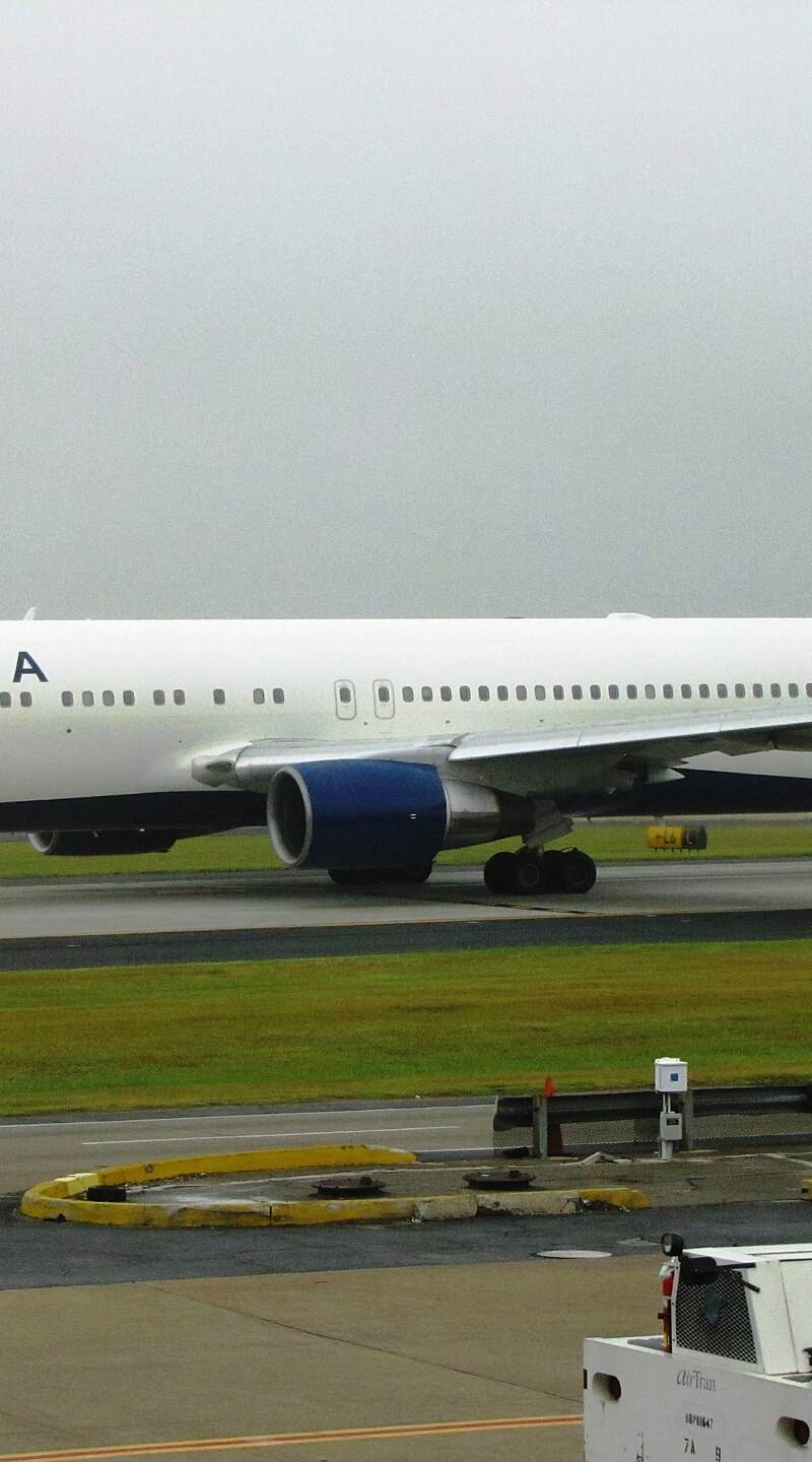 N126DL - Boeing