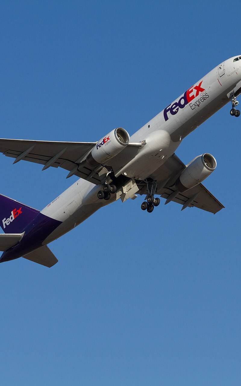 N915FD - Twin-engine aircraft