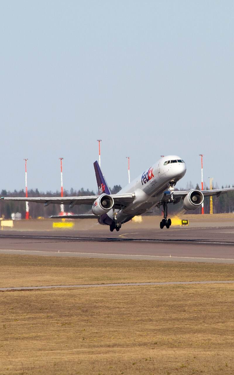 N915FD - Twin-engine aircraft
