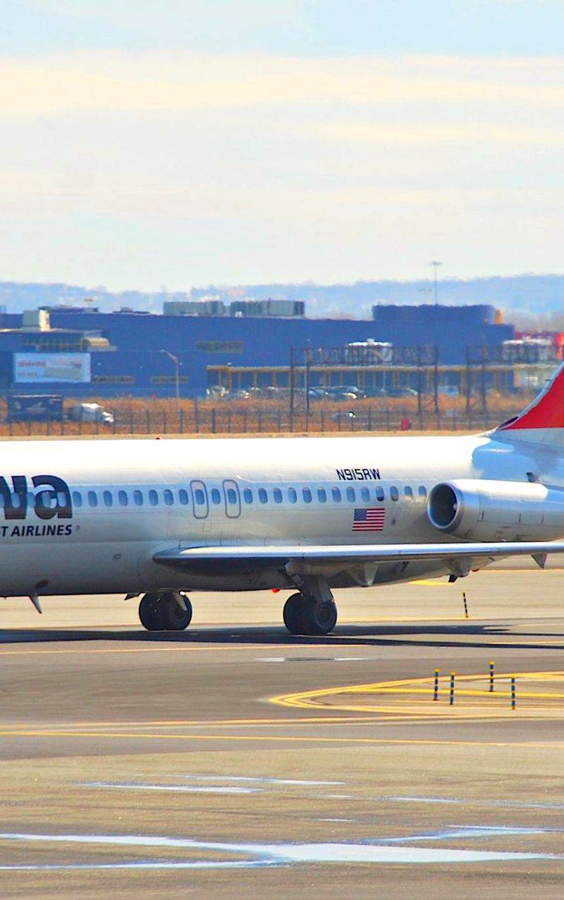 N915RW - Boeing