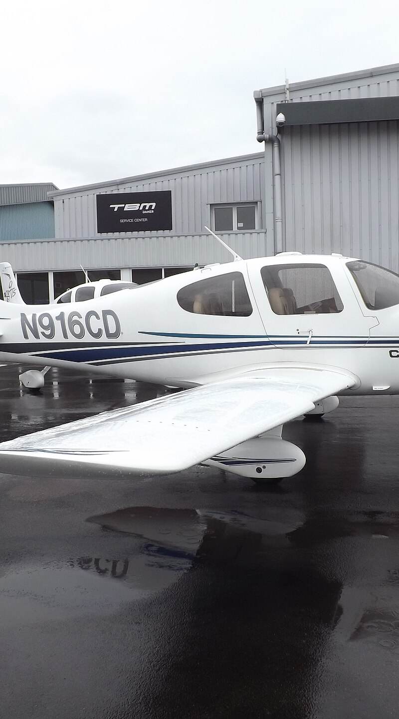N916CD - Cirrus