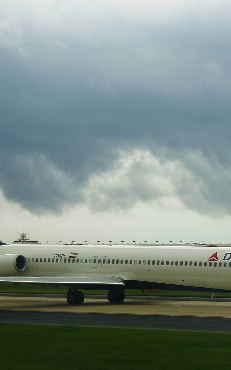 N916DL - Aircraft