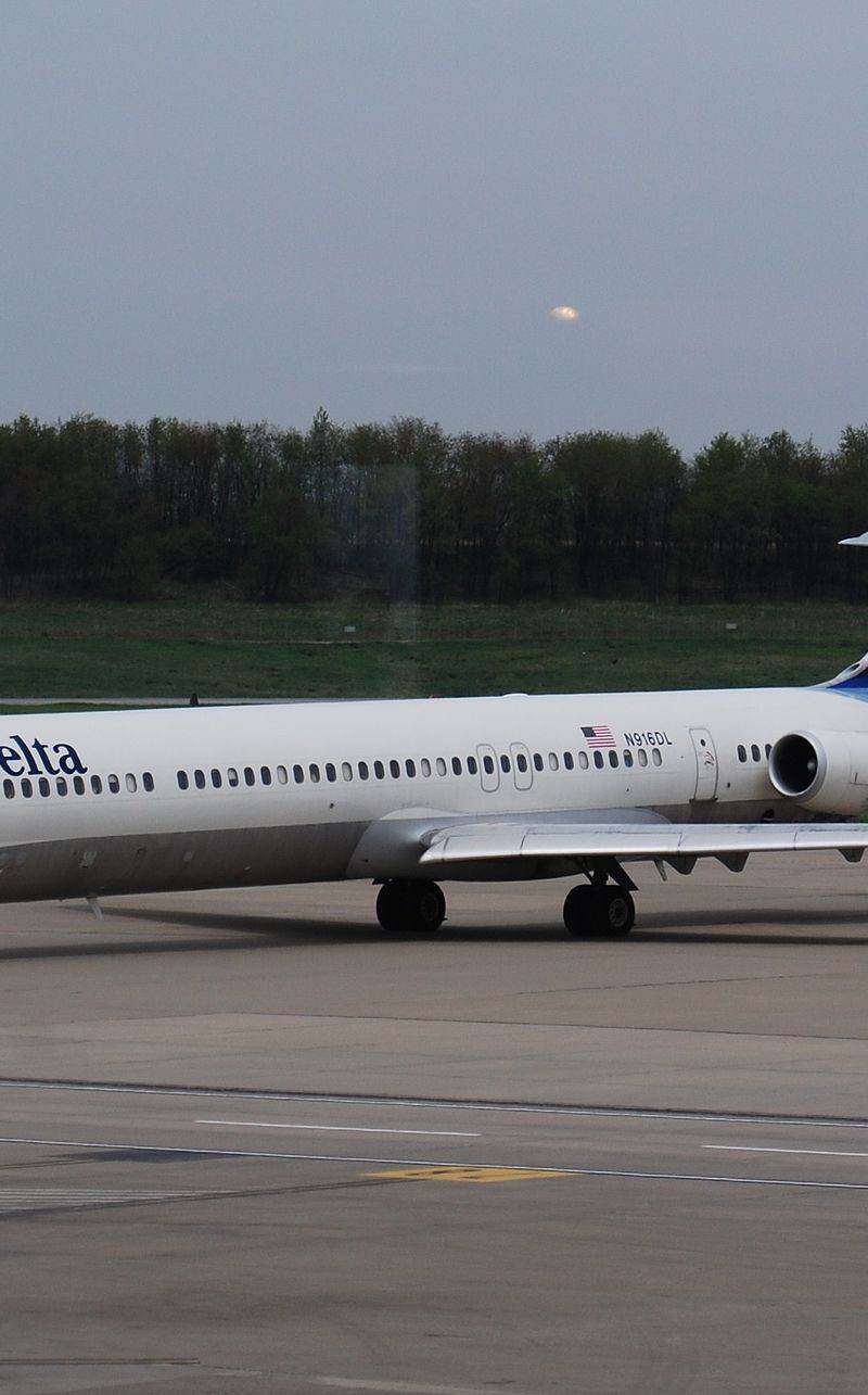 N916DL - Boeing