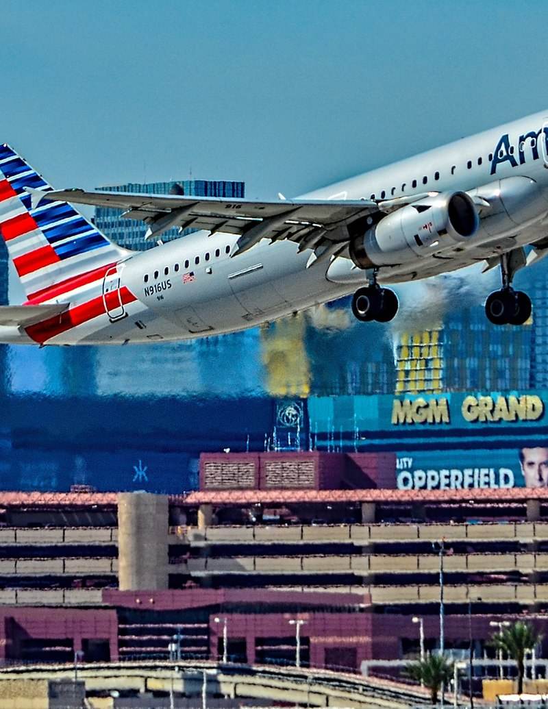 N916US - Twin-engine aircraft
