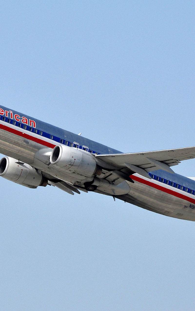 N917AN - Twin-engine aircraft