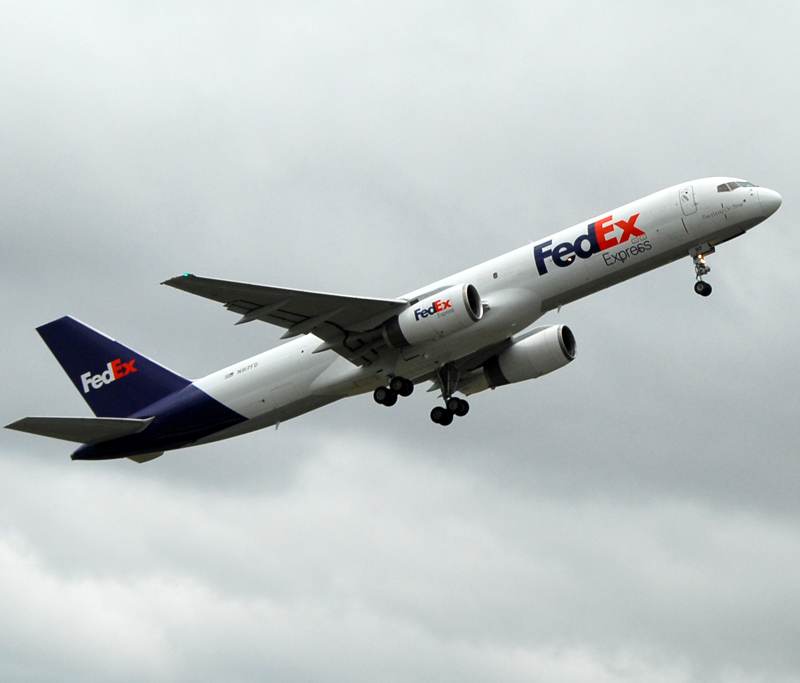 N917FD - Twin-engine aircraft