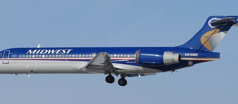 N918ME - Twin-engine aircraft