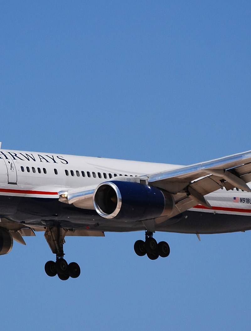 N918UW - Twin-engine aircraft
