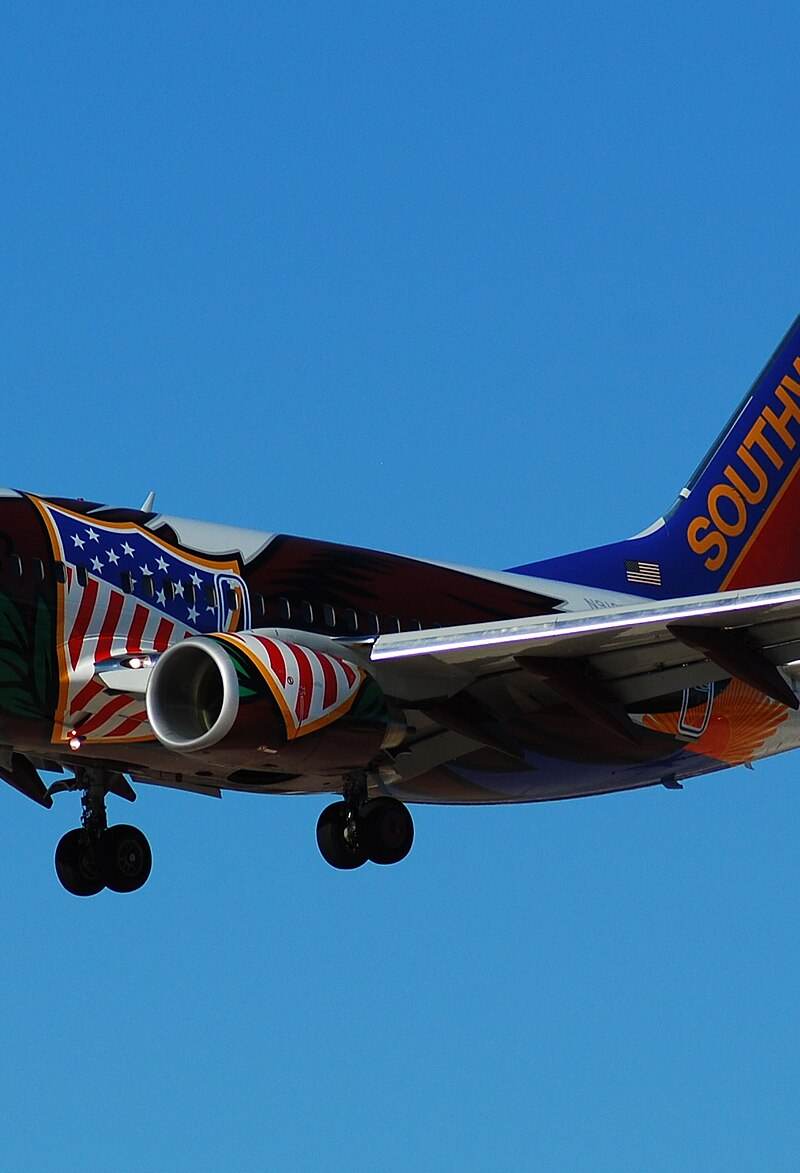 N918WN - Twin-engine aircraft