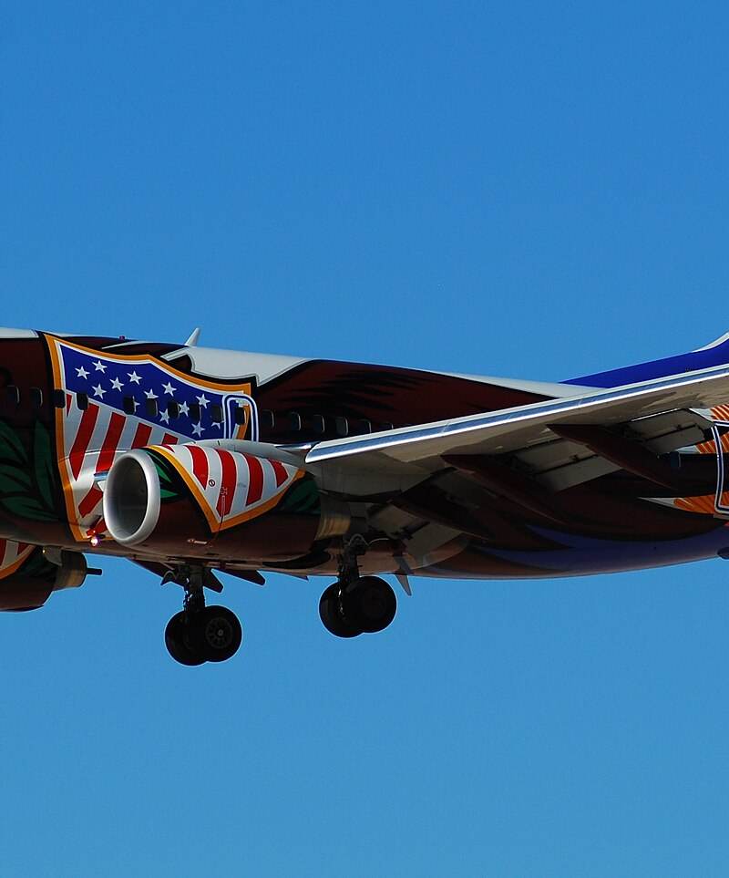 N918WN - Twin-engine aircraft