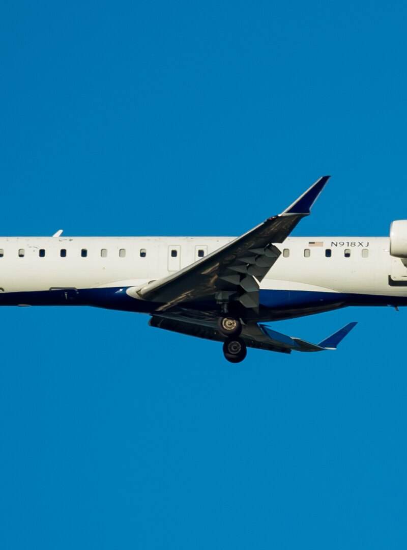N918XJ - Twin-engine aircraft