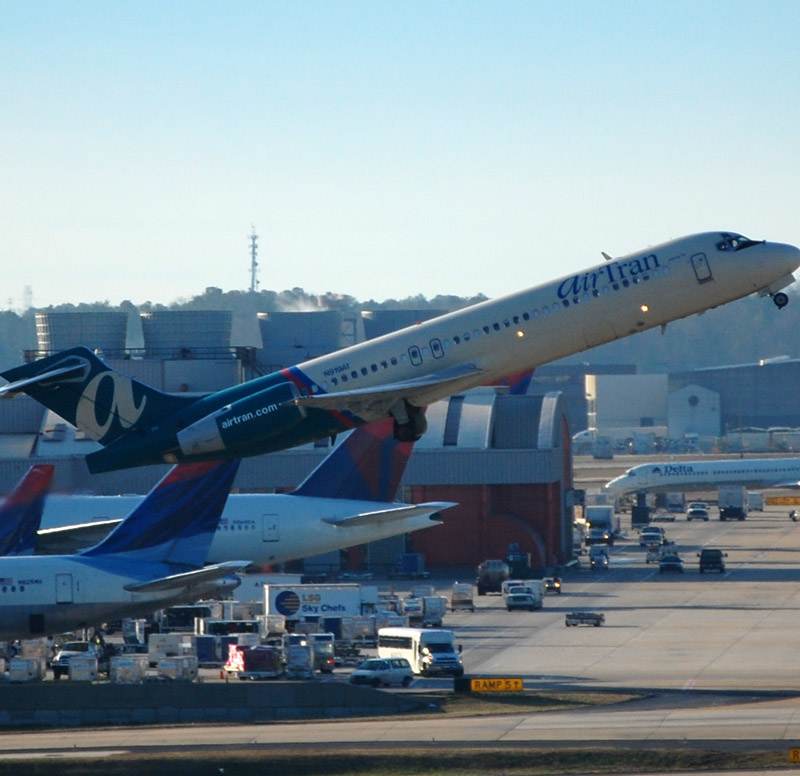 N919AT - Twin-engine aircraft
