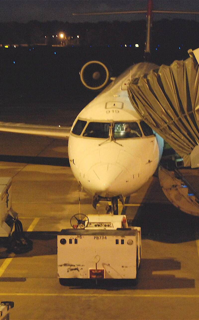 N919FJ - Bombardier