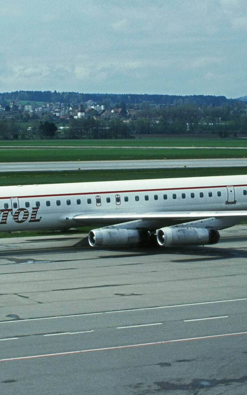 N920CL - Douglas