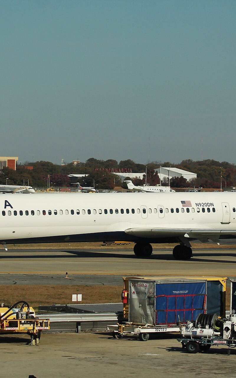 N920DN - Douglas