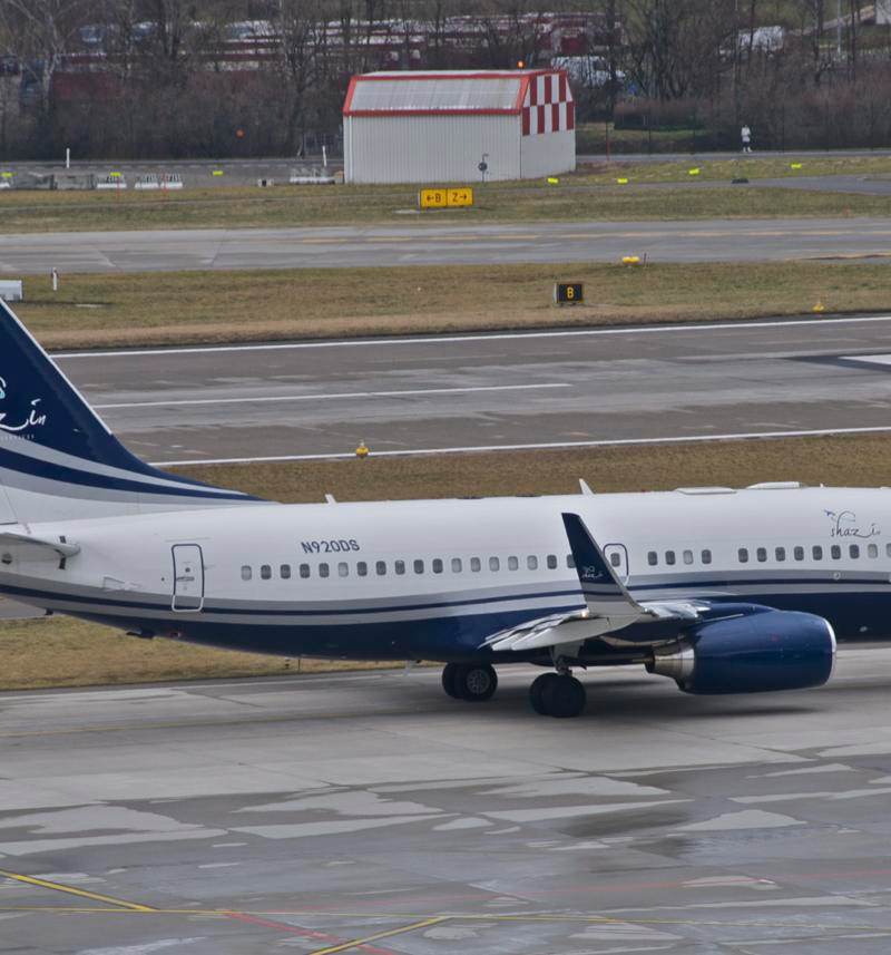 N920DS - Twin-engine aircraft