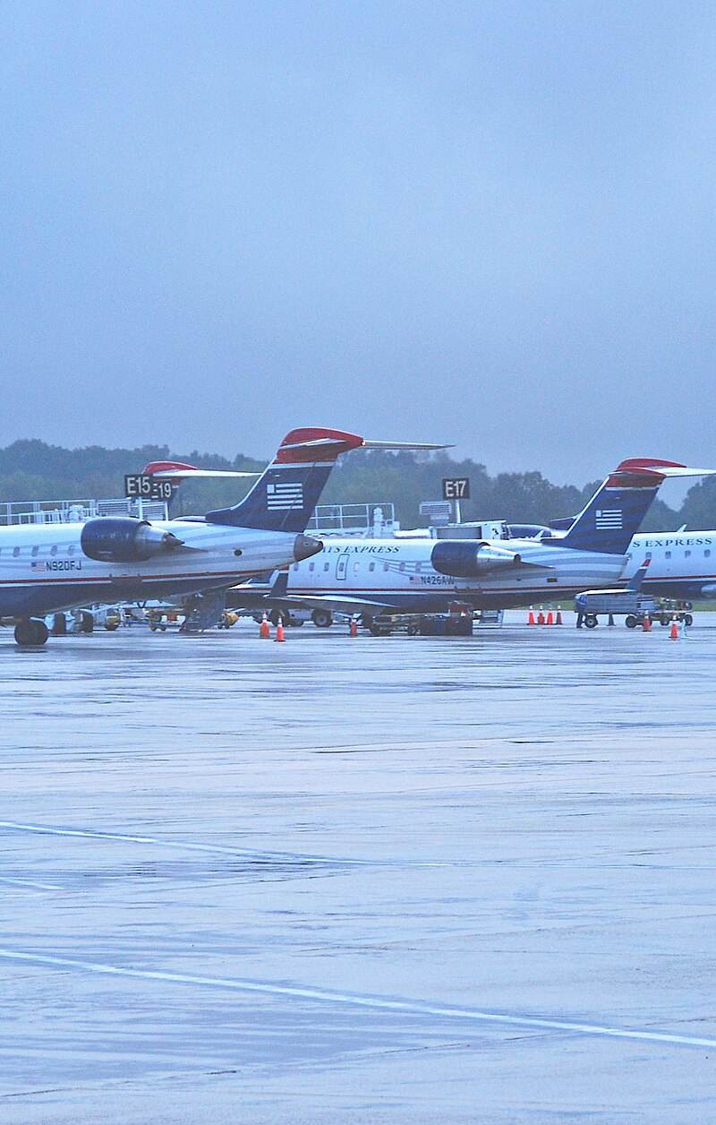 N920FJ - Twin-engine aircraft