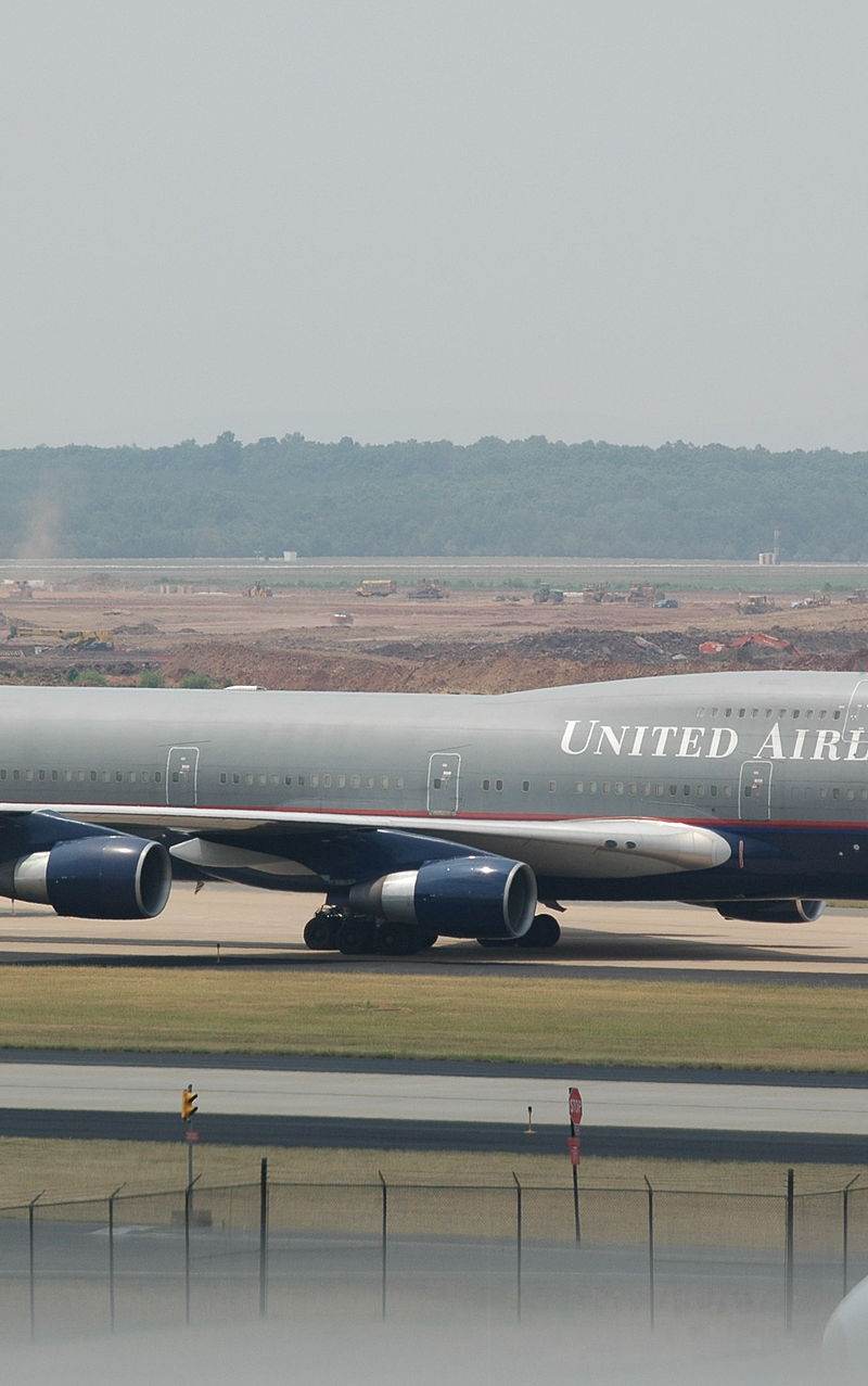 N127UA - Boeing