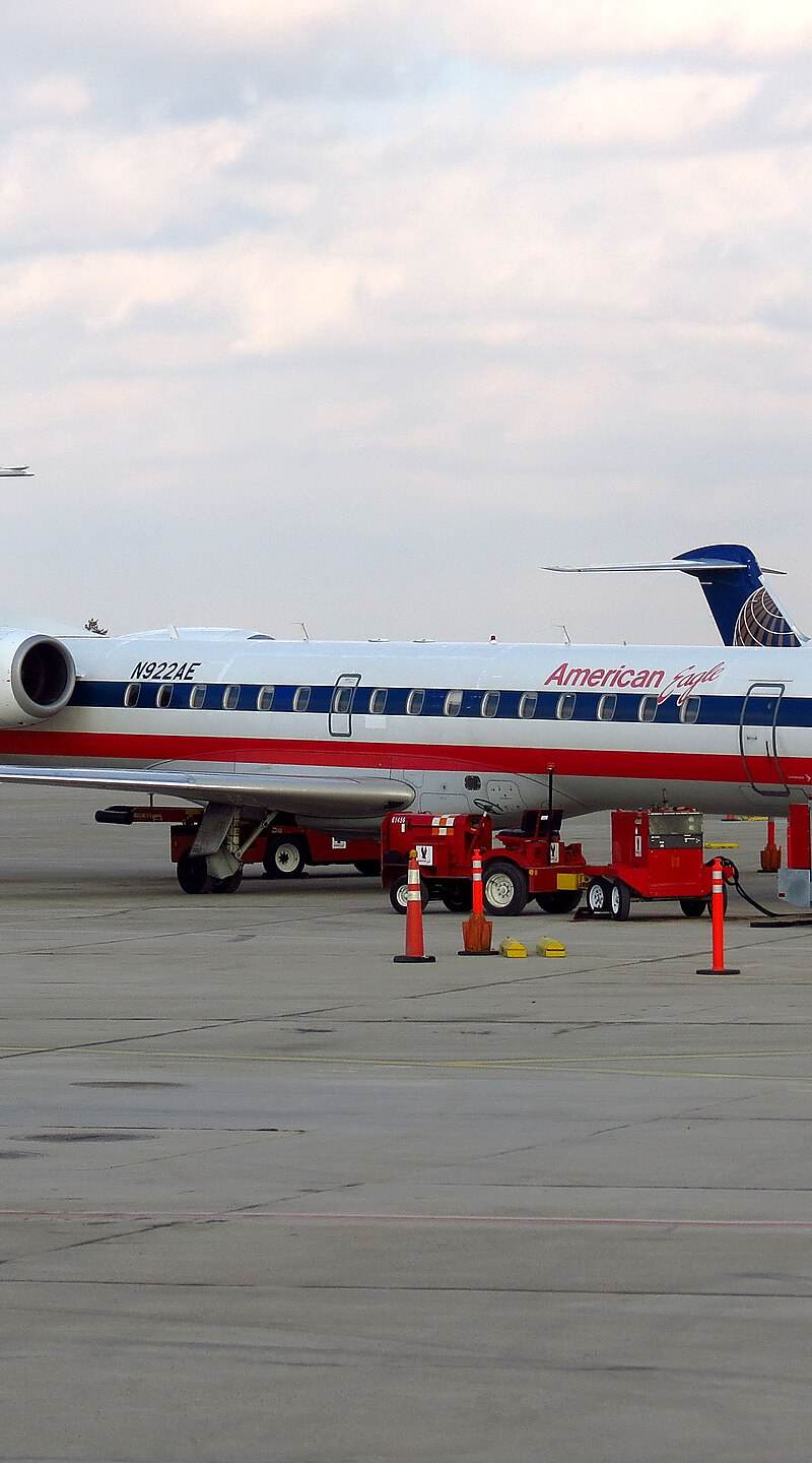 N922AE - Embraer