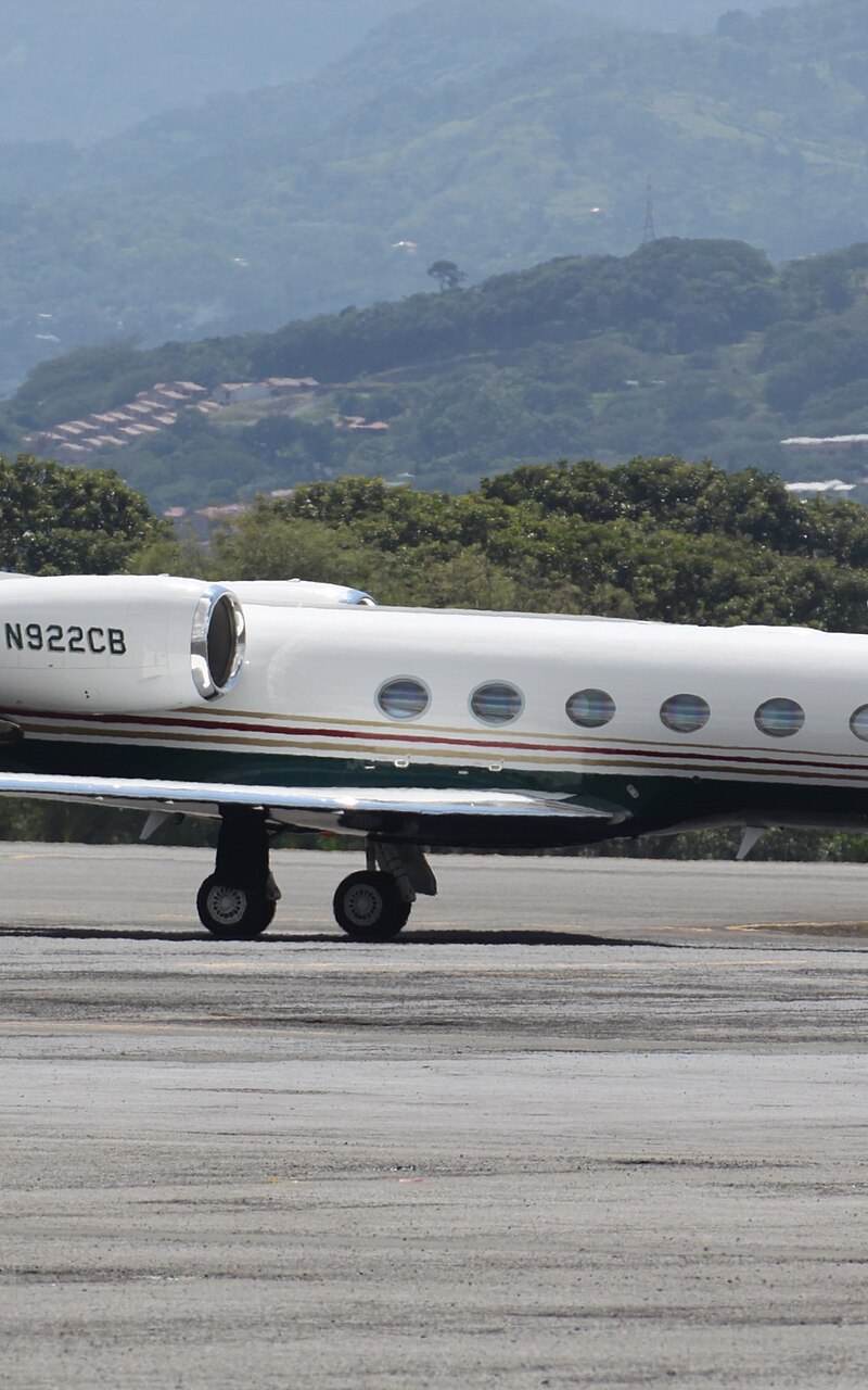 N922CB - Business jet