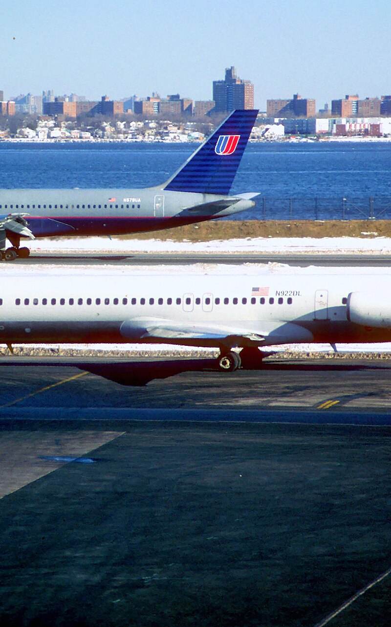 N922DL - Aircraft