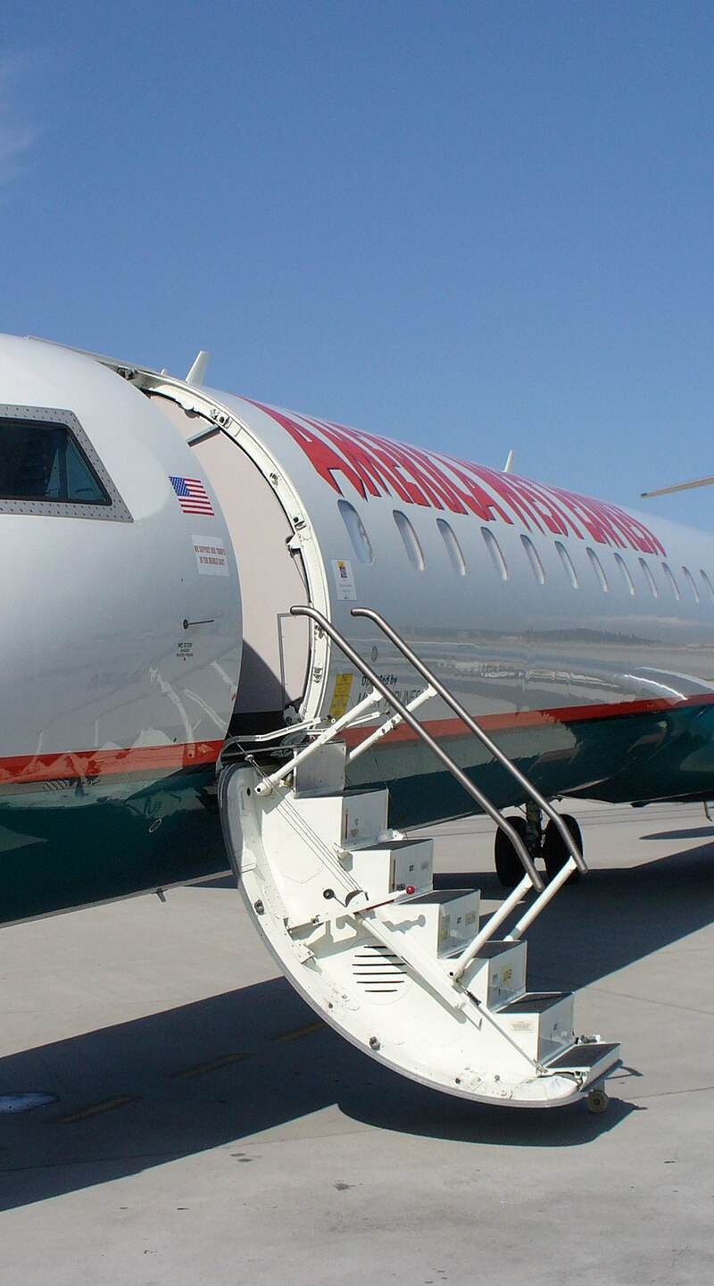 N922FJ - Bombardier
