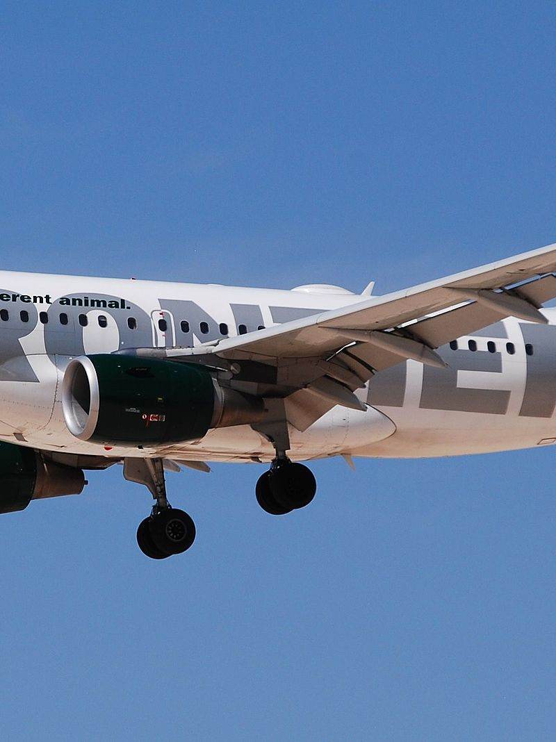 N922FR - Twin-engine aircraft