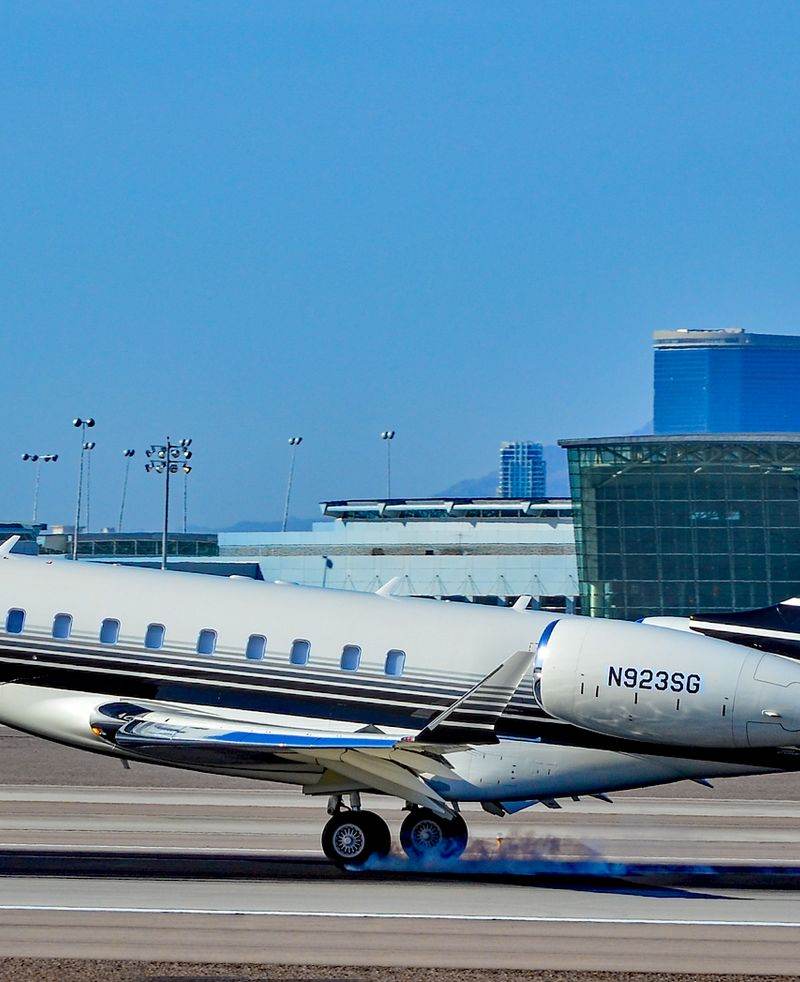 N923SG - Business jet