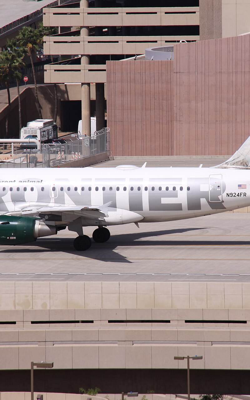N924FR - Twin-engine aircraft