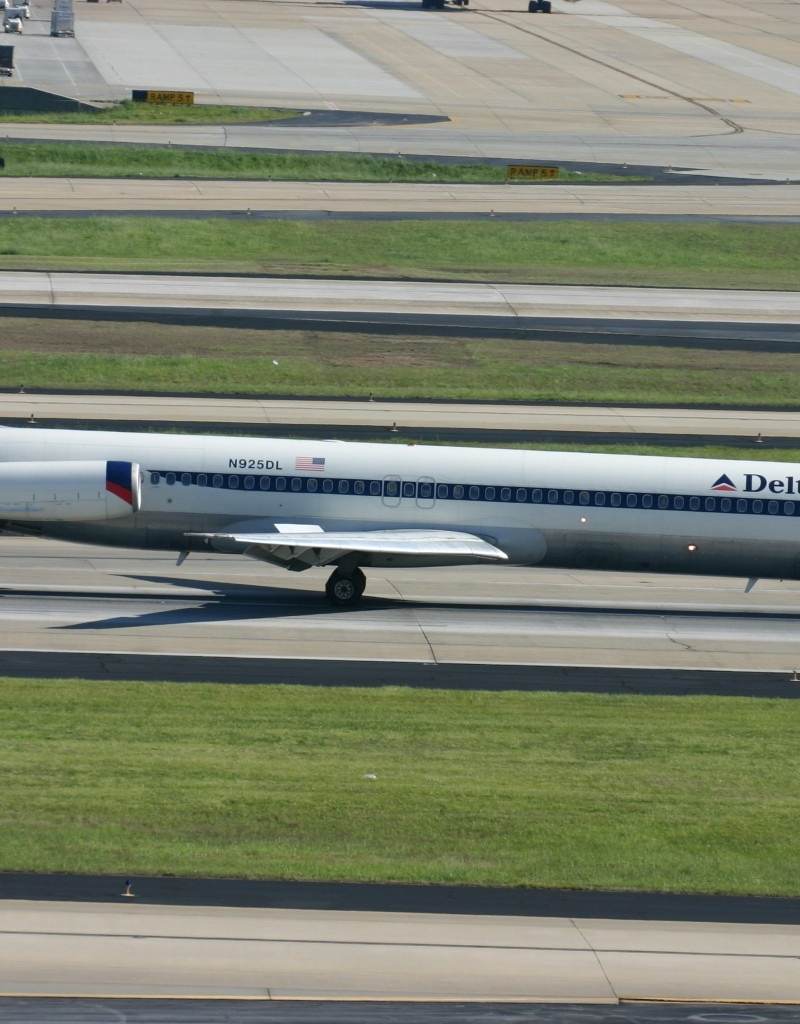 N925DL - Douglas