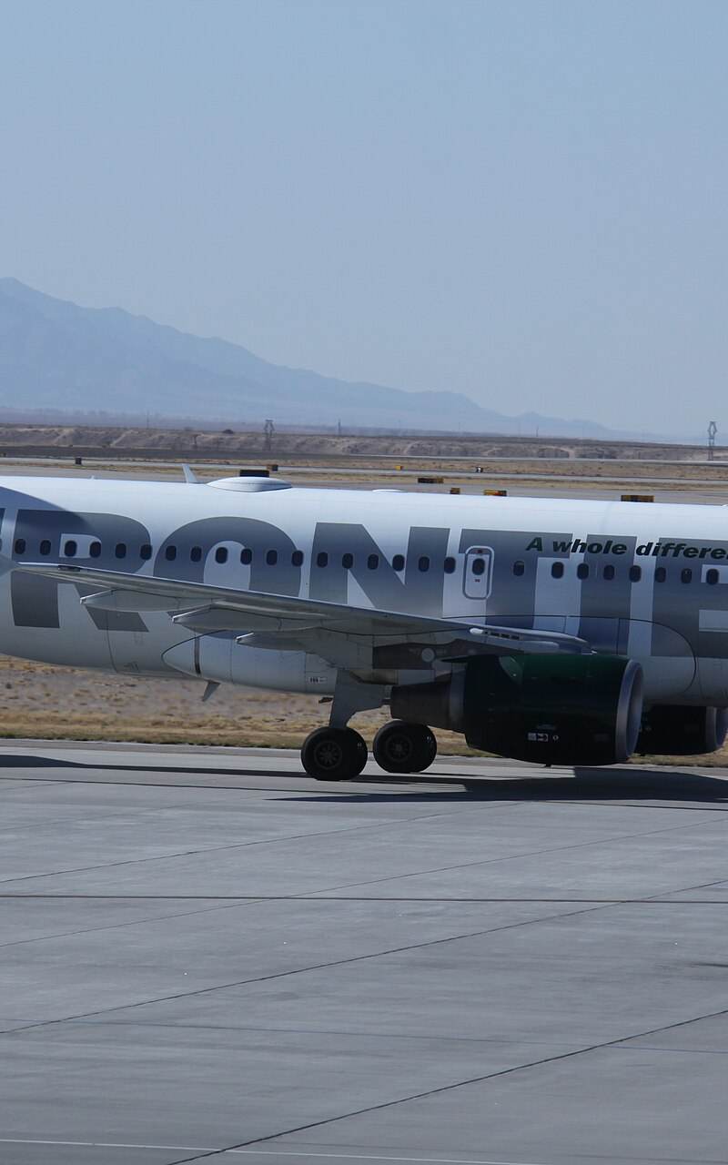 N925FR - Twin-engine aircraft