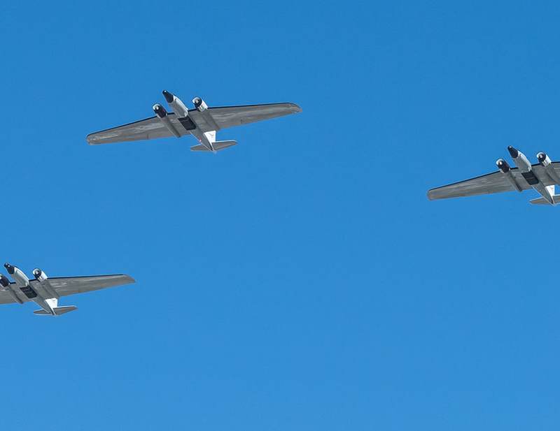 N925NA - Twin-engine aircraft