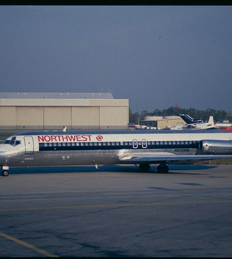 N926NW - Douglas