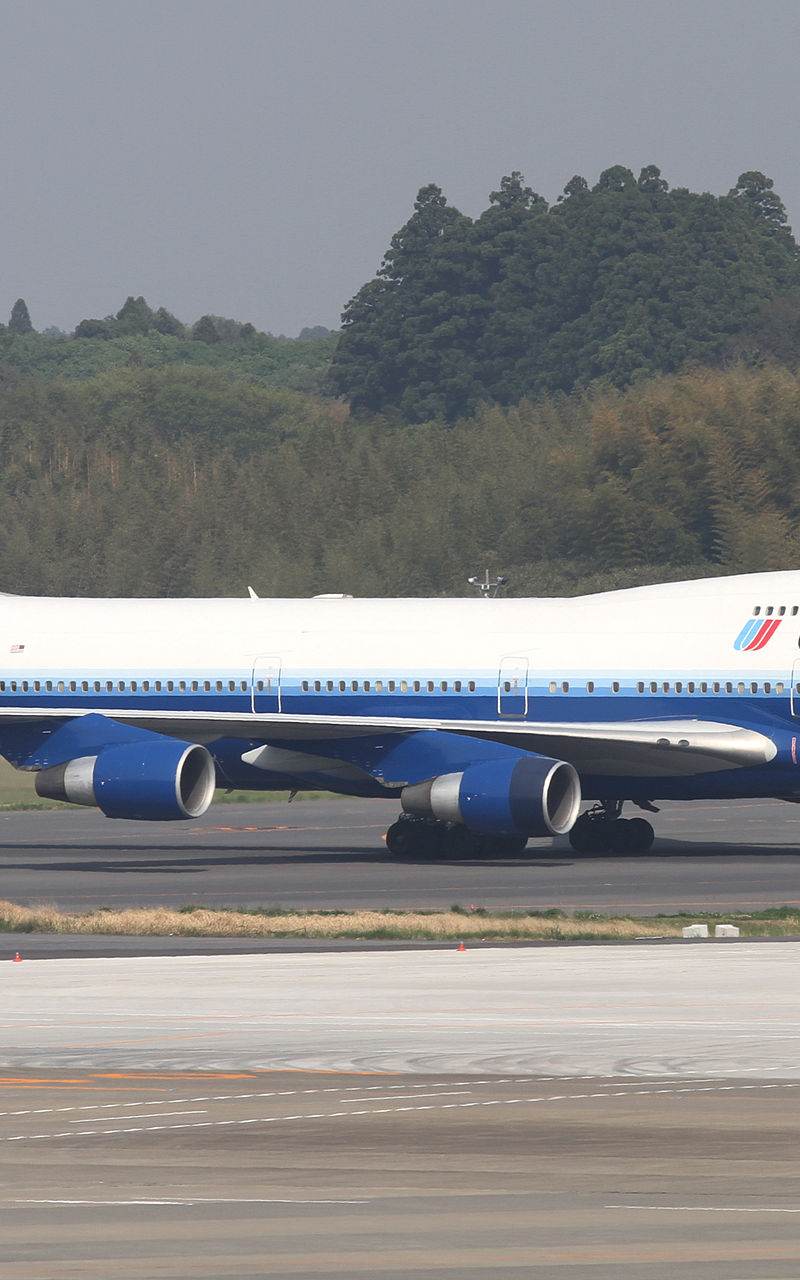 N128UA - Boeing