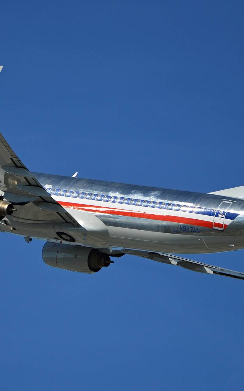 N927AN - Twin-engine aircraft