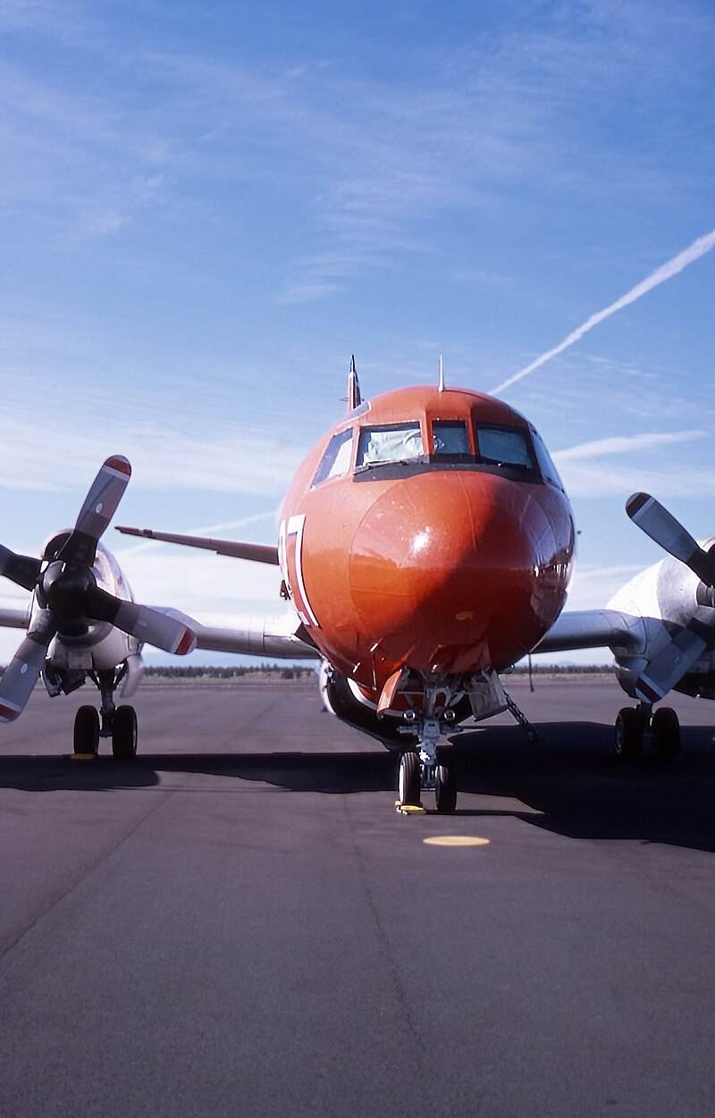 N927AU - Lockheed