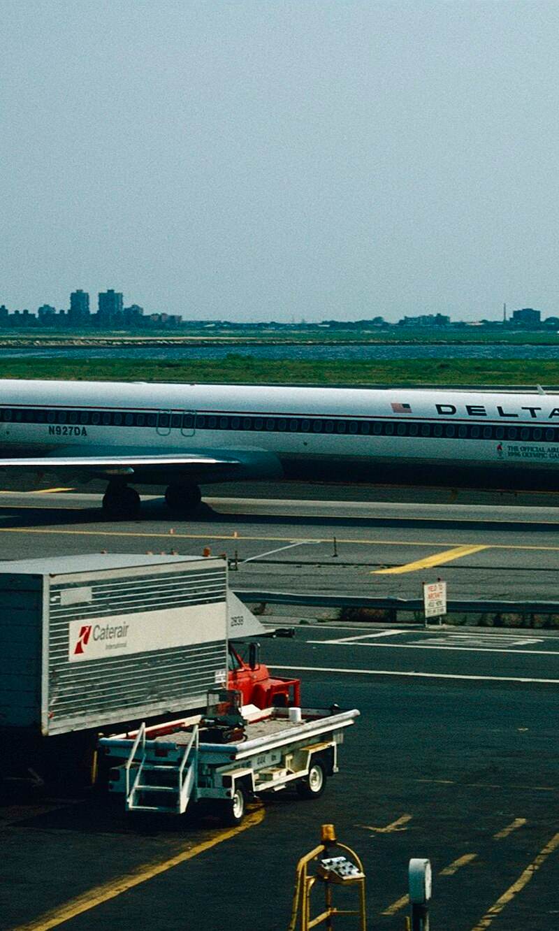 N927DA - Douglas