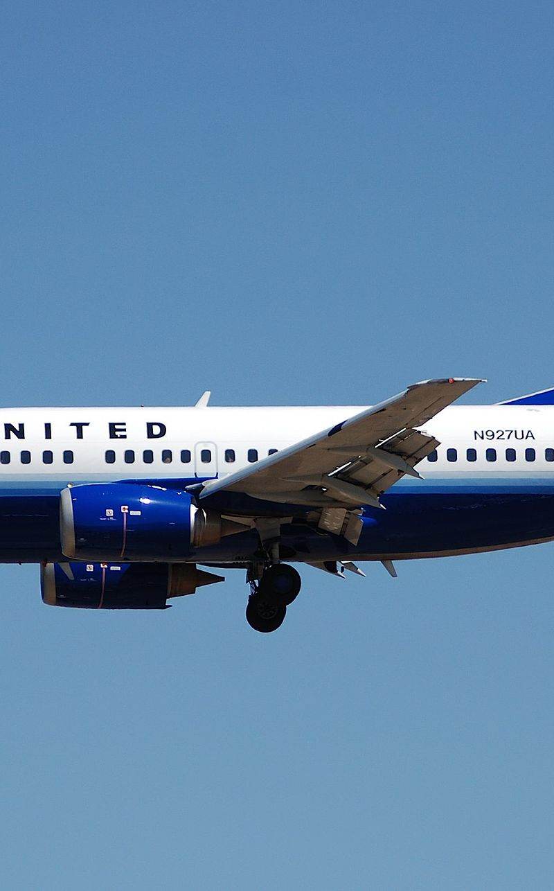 N927UA - Aircraft