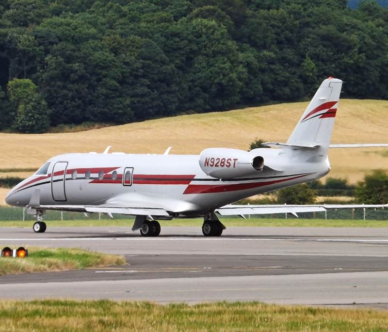 N928ST - Business jet