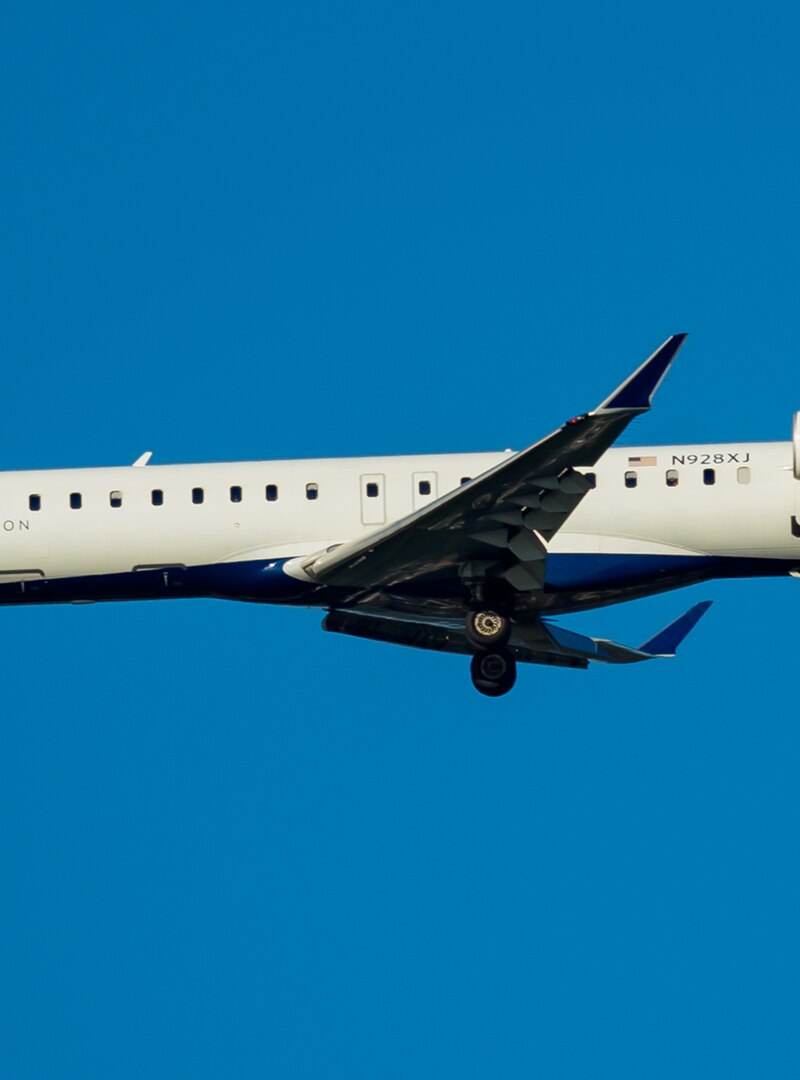 N928XJ - Twin-engine aircraft