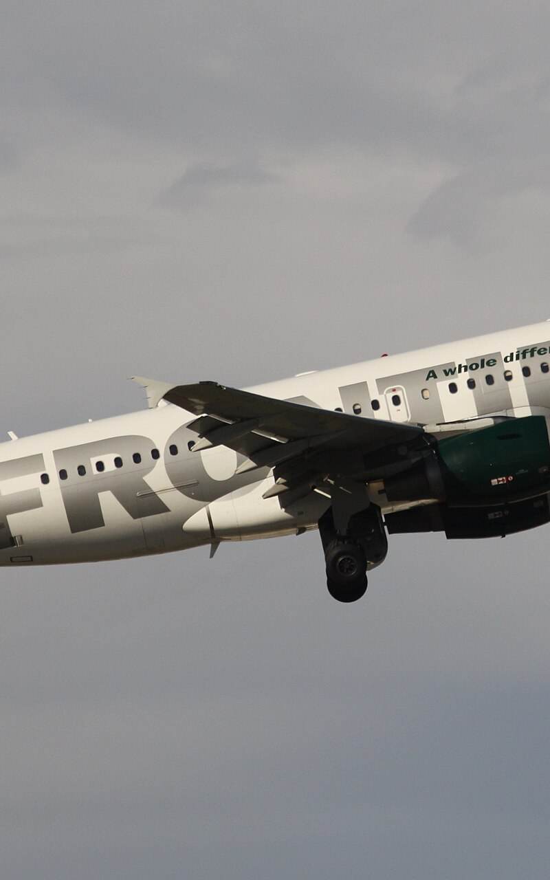 N929FR - Twin-engine aircraft