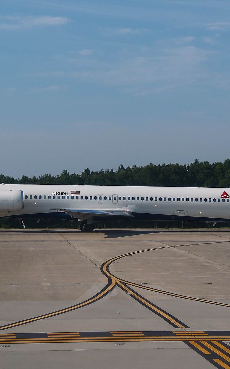 N931DN - Twin-engine aircraft