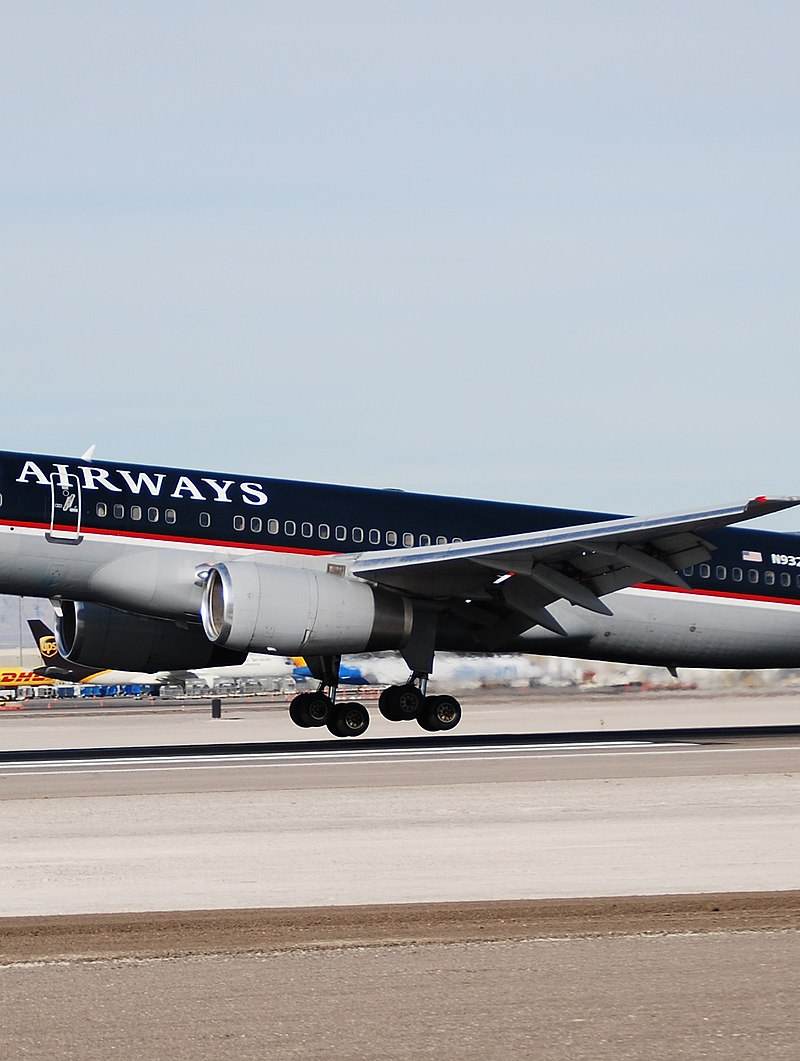 N932UW - Twin-engine aircraft