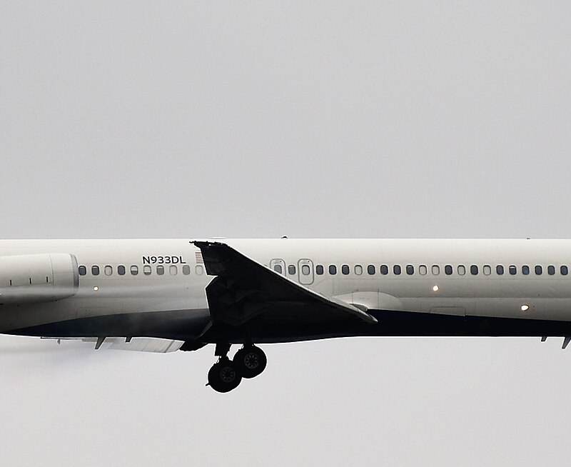 N933DL - Douglas