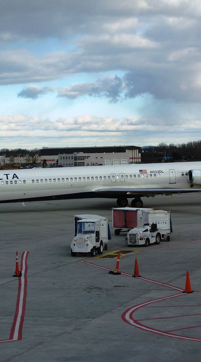 N933DL - Aircraft