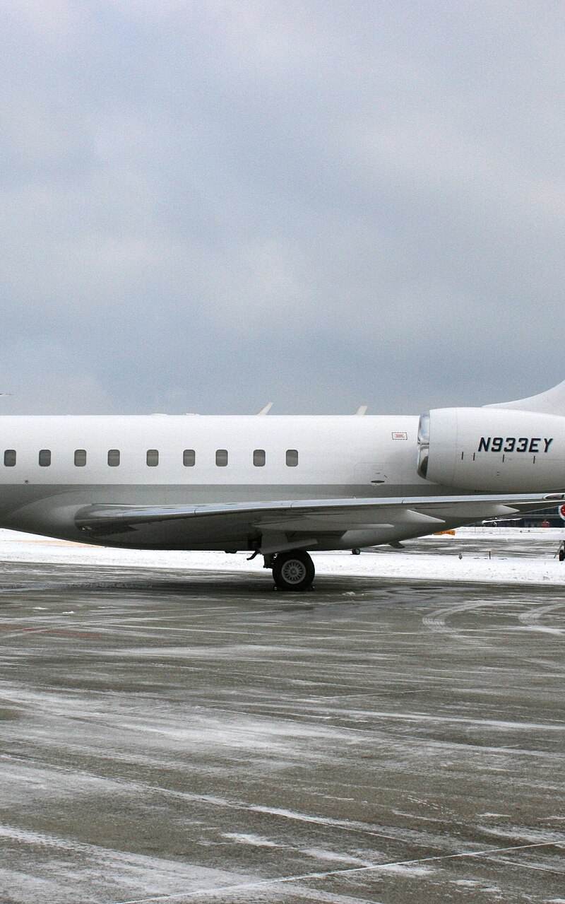 N933EY - Business jet