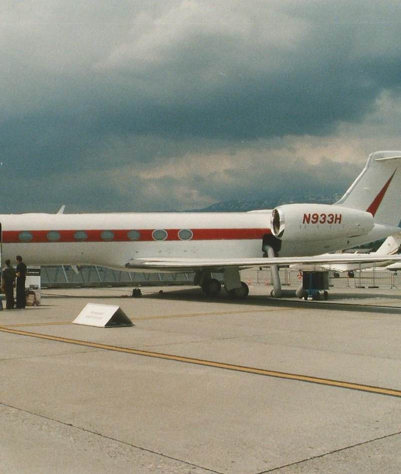N933H - Business jet