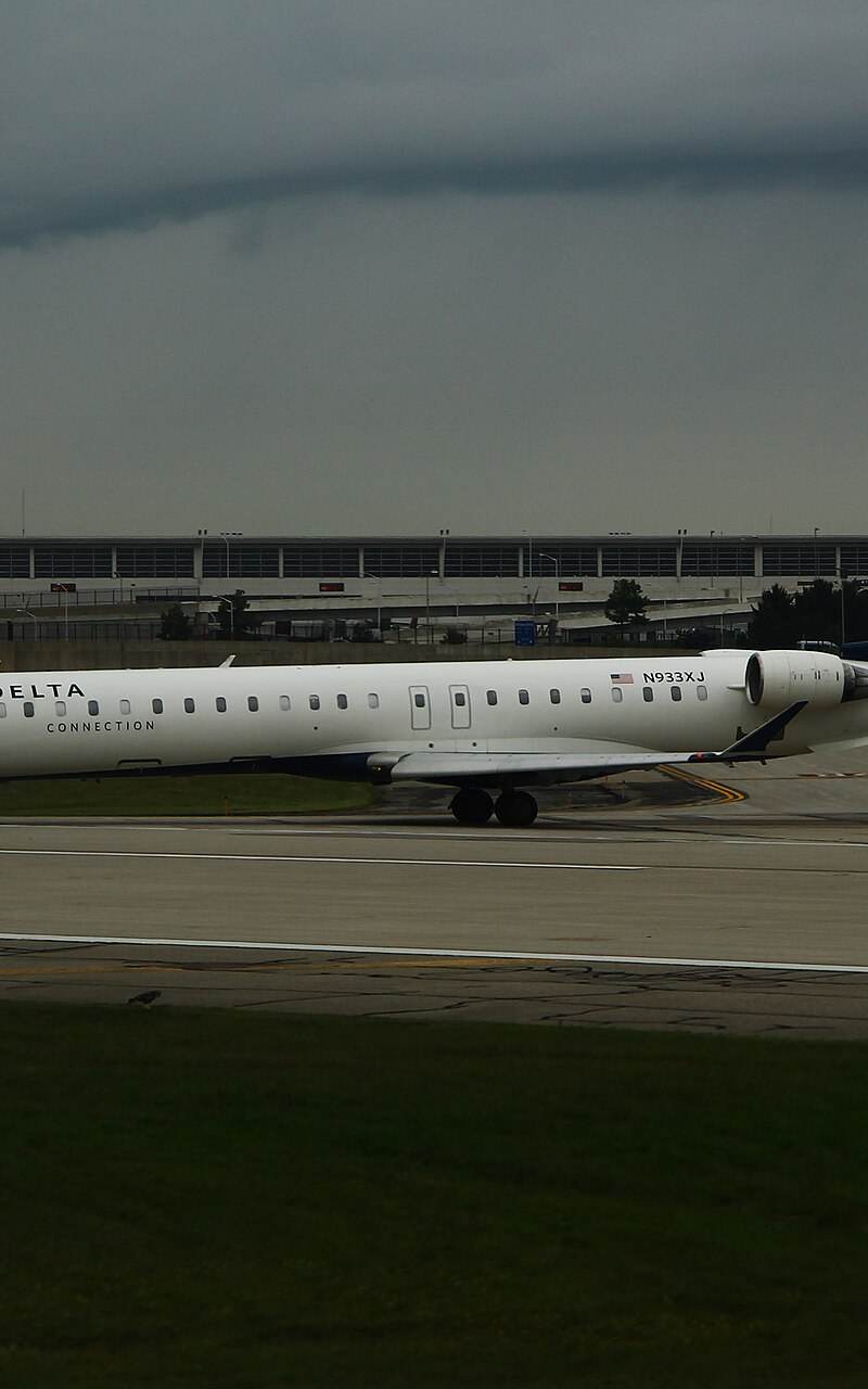N933XJ - Aircraft