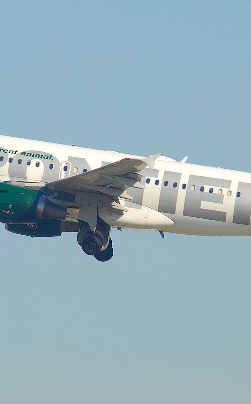 N934FR - Twin-engine aircraft