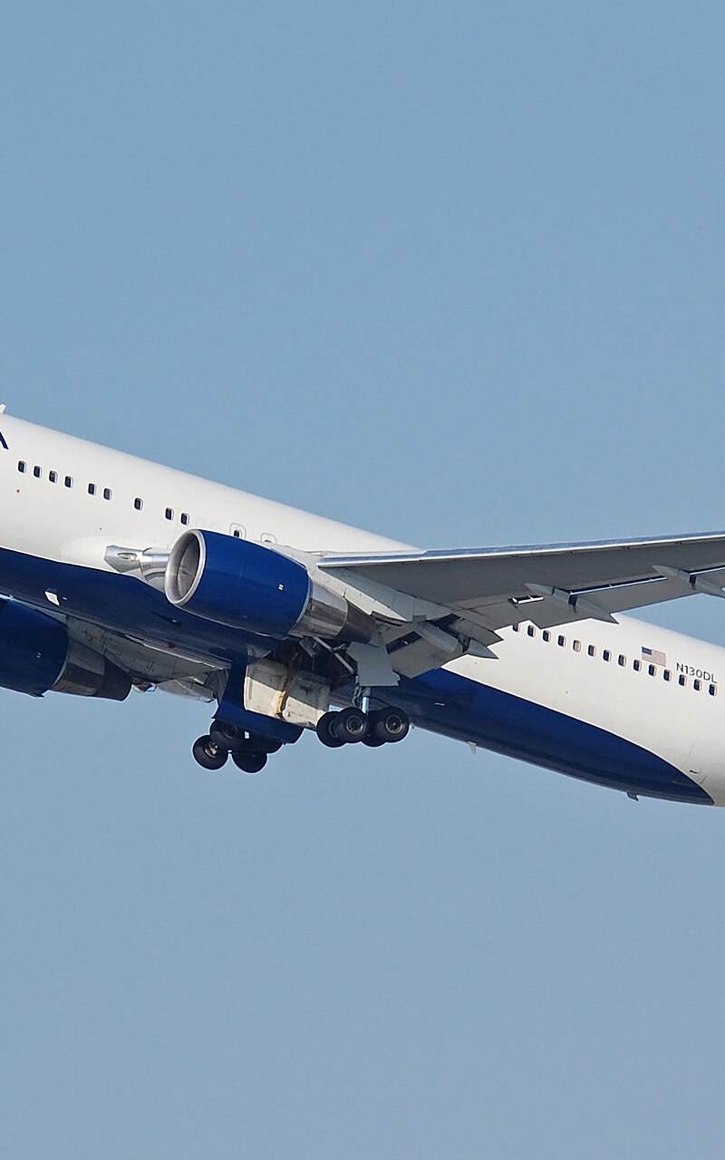 N130DL - Boeing